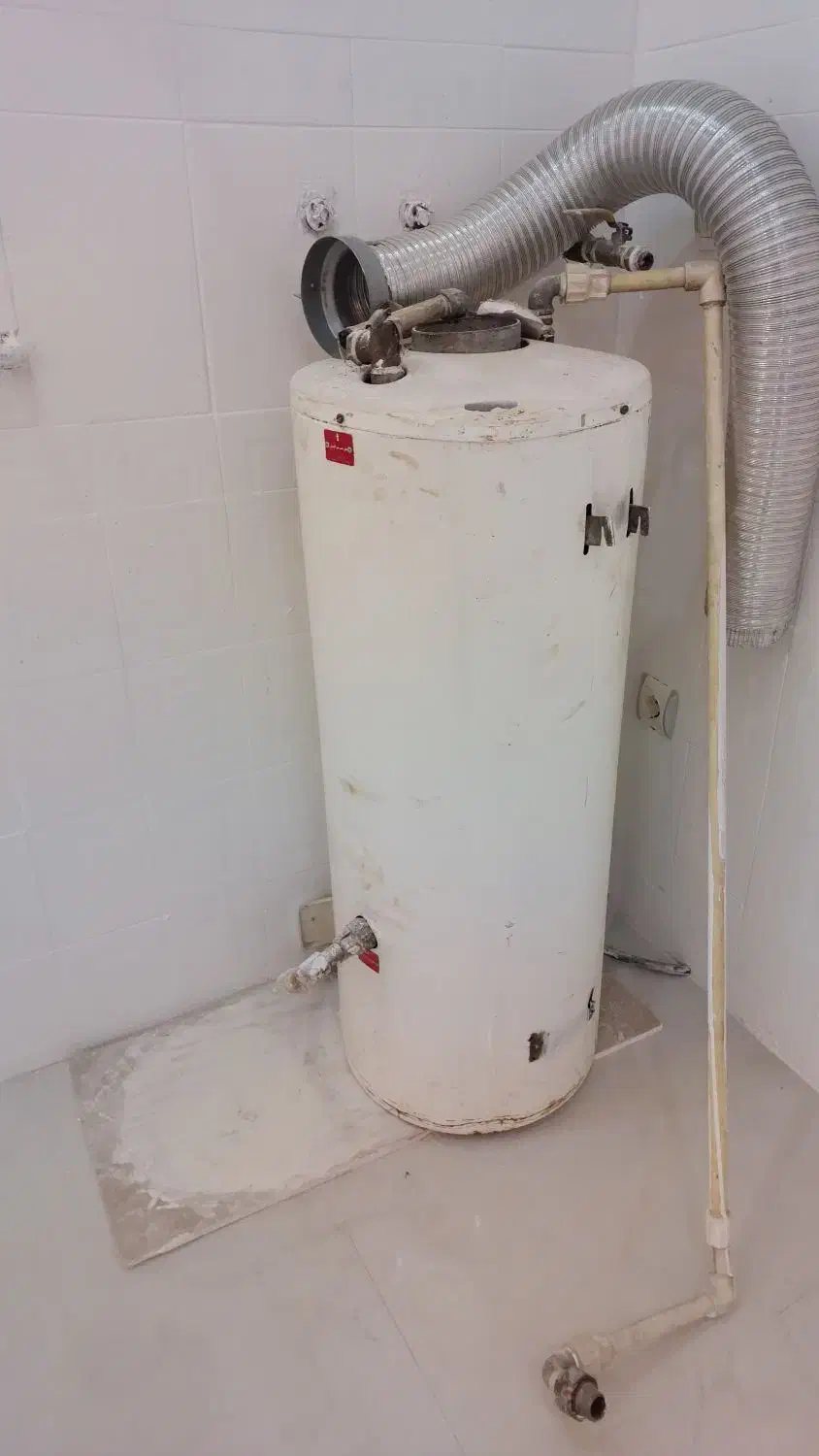 آبگرمکن گازی منبعی دیواری|آبگرمکن، پکیج، شوفاژ|مشهد, رضاشهر|دیوار