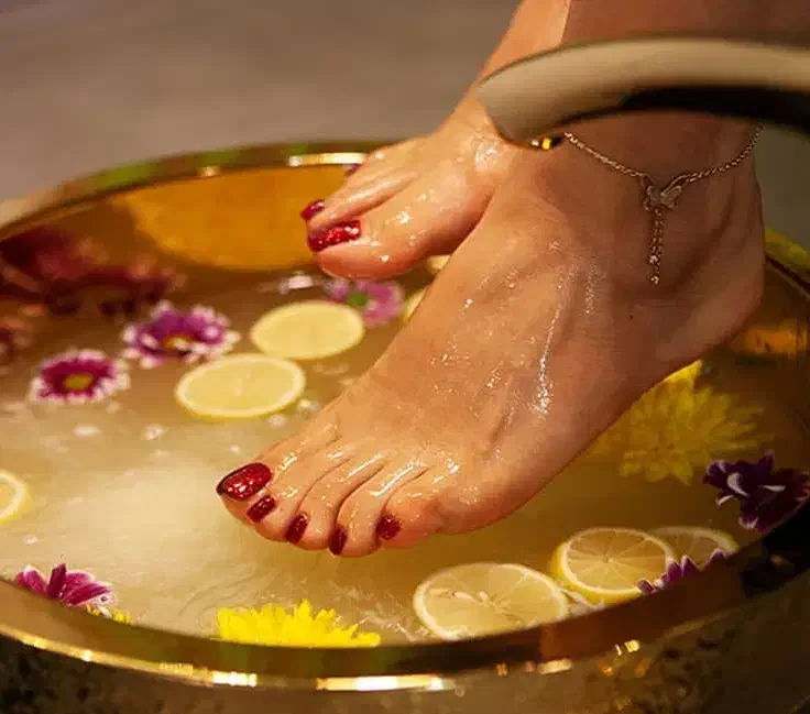 به یک پدیکوریست ماهر در مرکز تخصصی ناخن نیاز مندیم|استخدام درمانی، زیبایی، بهداشتی|سنندج, |دیوار