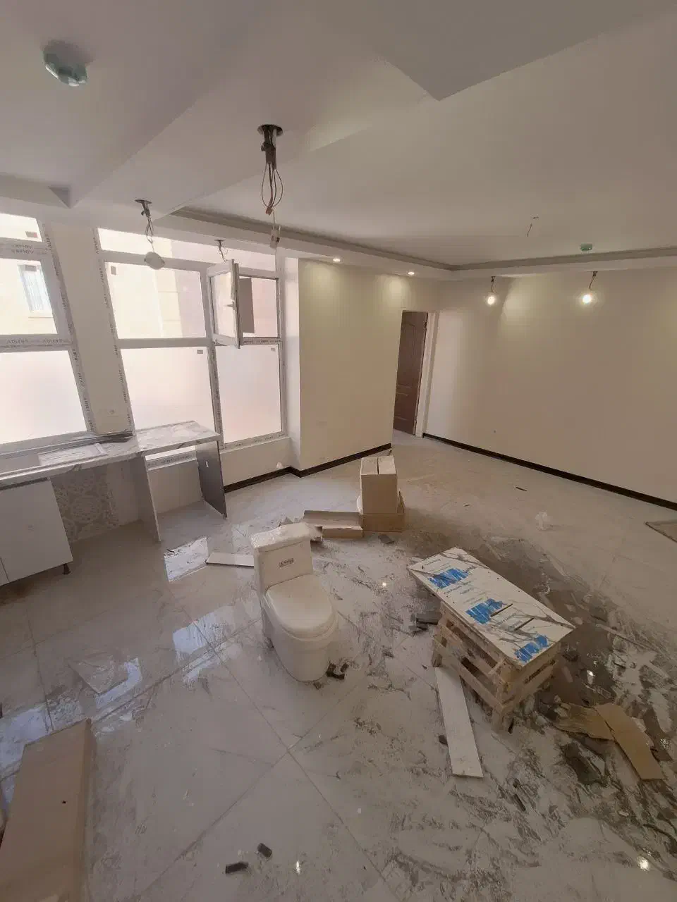 طبقه‌آخر/۸۵مترنوساز/فول امکانات/کلیدنخورده