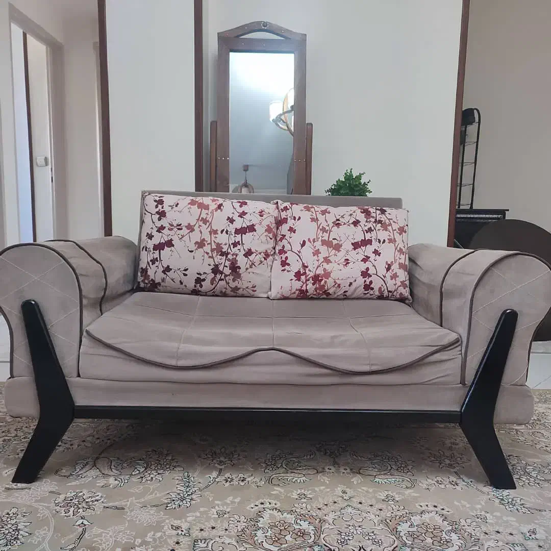 مبل ۷نفره دست دوم|مبلمان خانگی و میز عسلی|ماهدشت, |دیوار