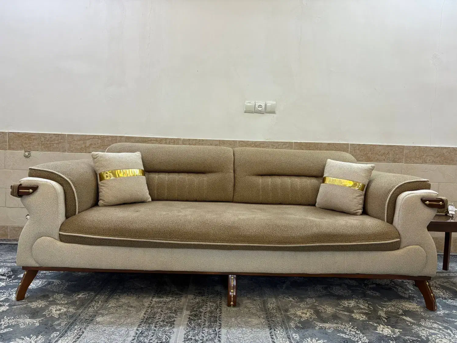 مبلمان منزل|مبلمان خانگی و میز عسلی|گلپایگان, |دیوار