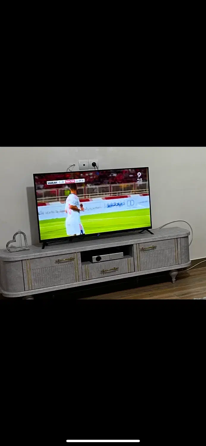 میز تلویزیون|بوفه، ویترین، کنسول|رشت, یخسازی|دیوار