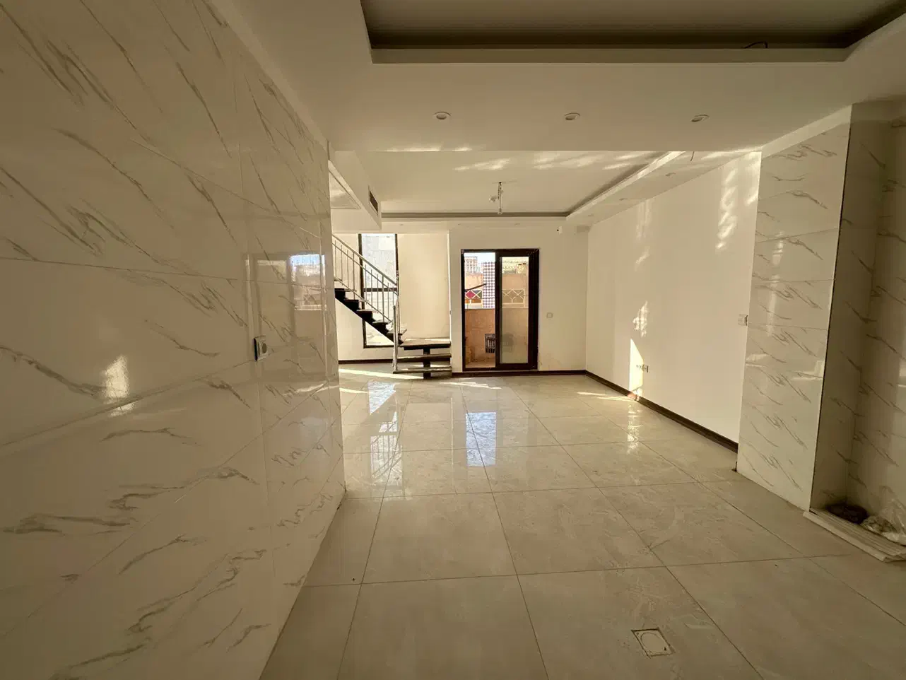 واحد دوبلکس در سوم شعبان نوساز کلید نخورده|فروش آپارتمان|ساوه, |دیوار