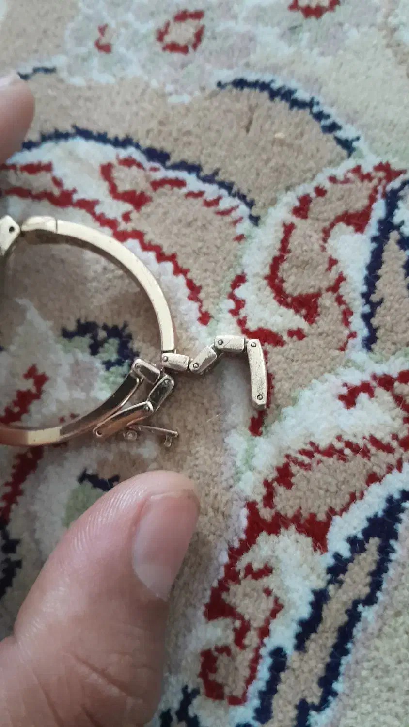 ساعت پیدا شده ا|اشیا|سبزوار, قصبه غربی|دیوار