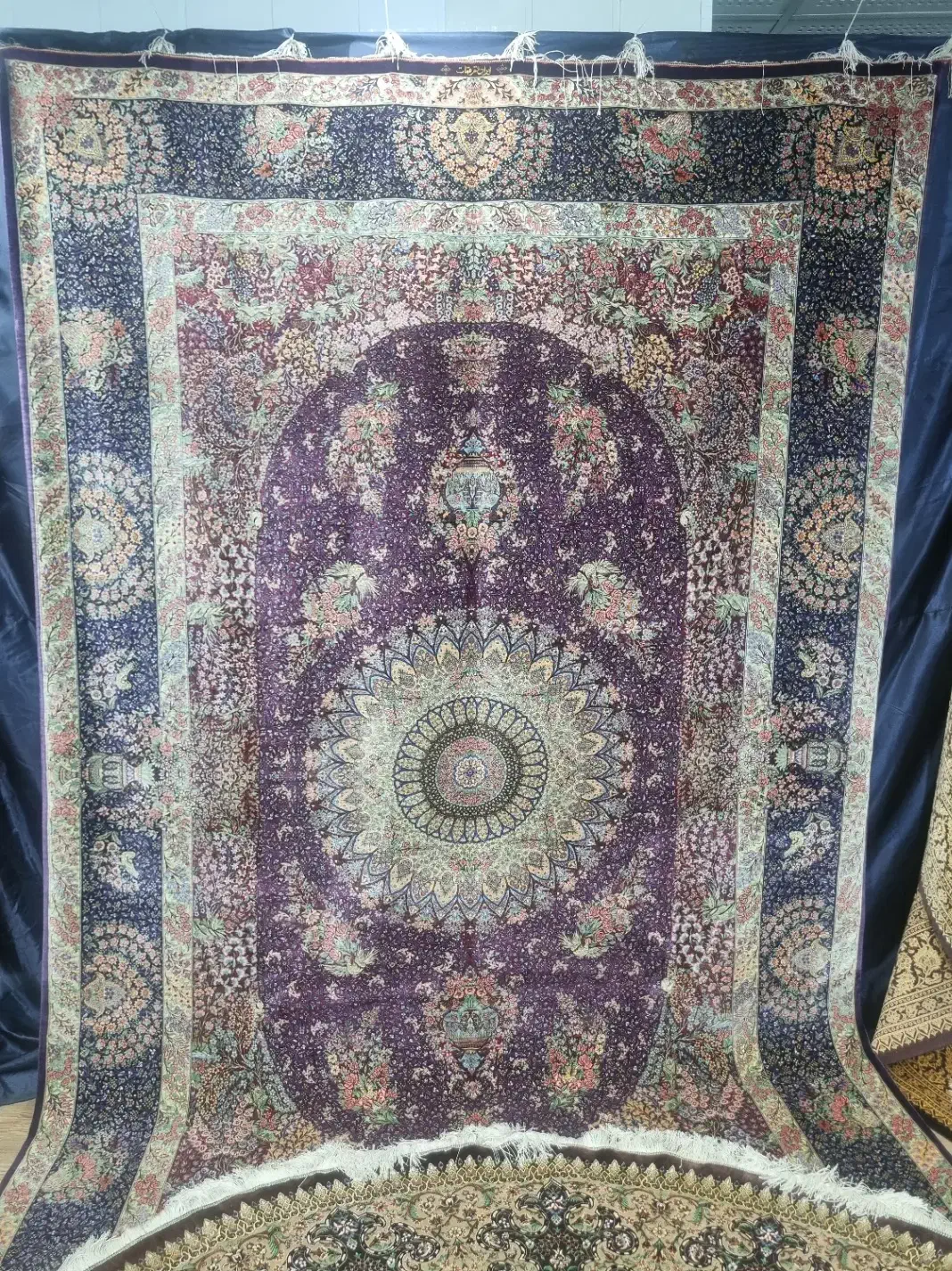 6 متری خالص ابریشم دستباف قم|فرش|کرج, عظیمیه|دیوار