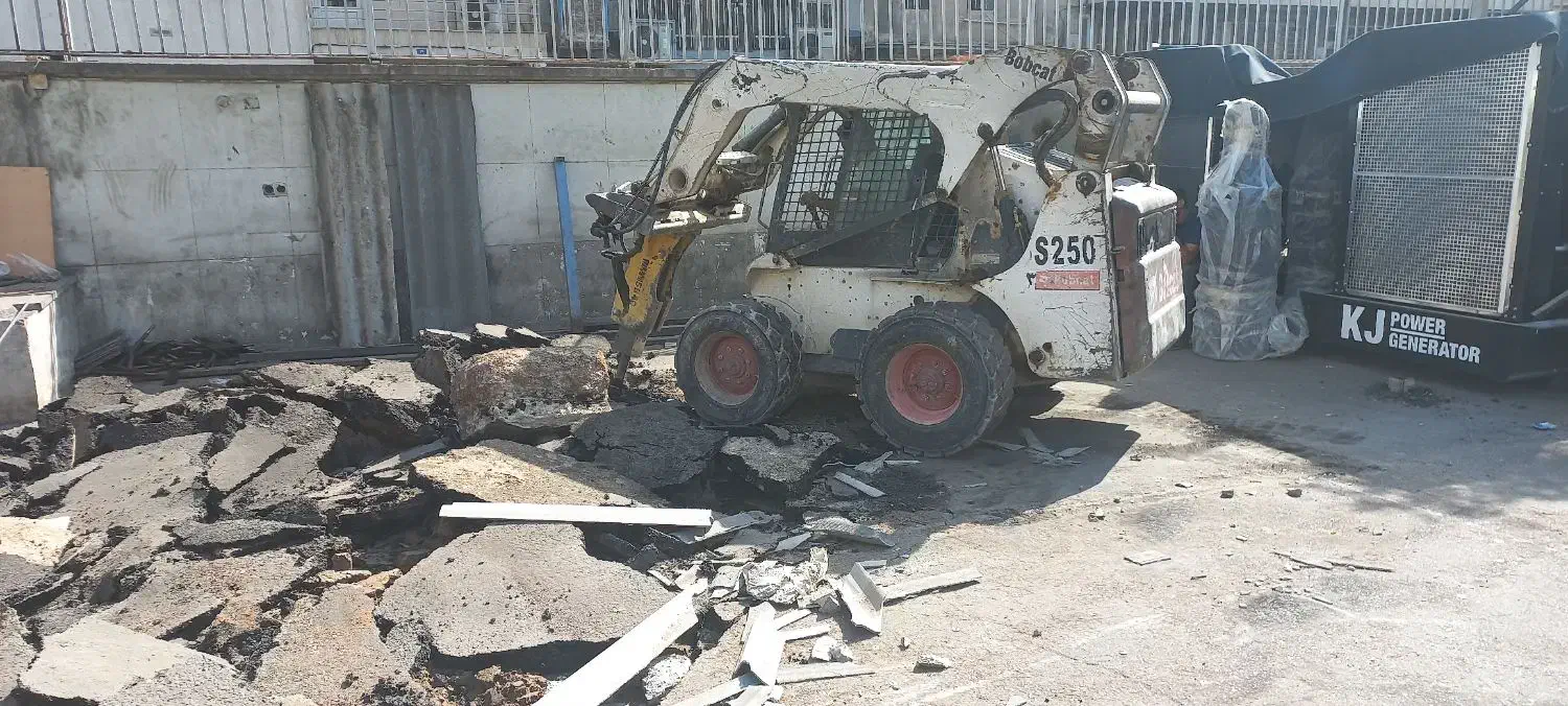 حمل نخاله باکارگر وخاکبرداری توسط بابکت ومینی بیل|خدمات حمل و نقل|تهران, سهروردی|دیوار