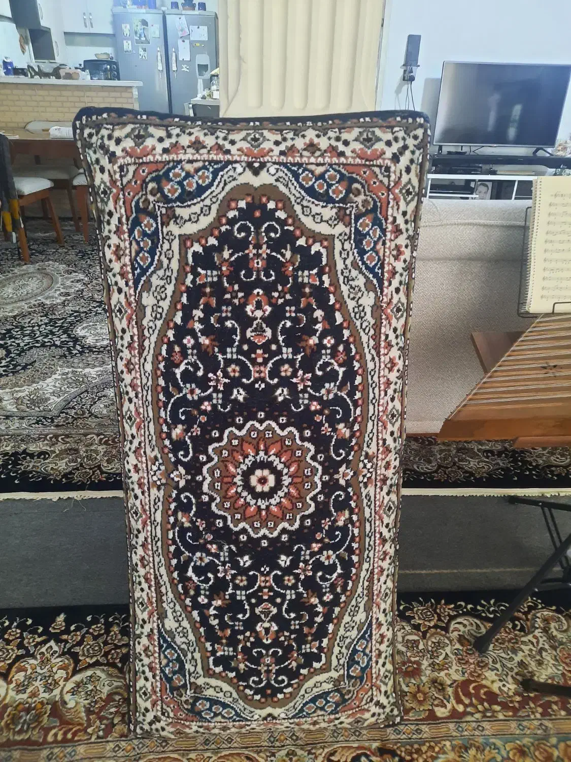 یک جفت پشتی|پشتی|ملایر, |دیوار