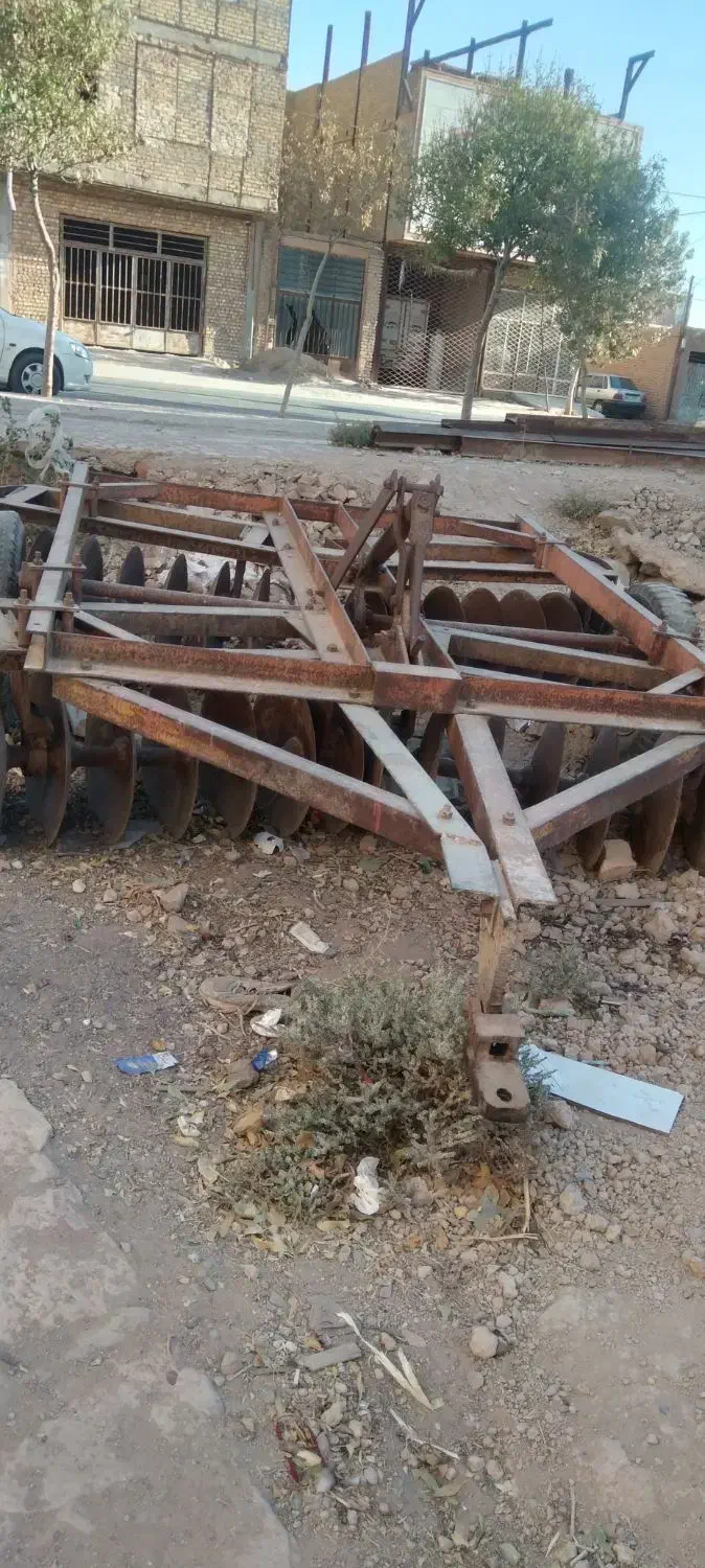 تراکتور  دیکس ۲۸پر و گاوآهن ۱۲درهد|خودرو سنگین|باشتین, |دیوار