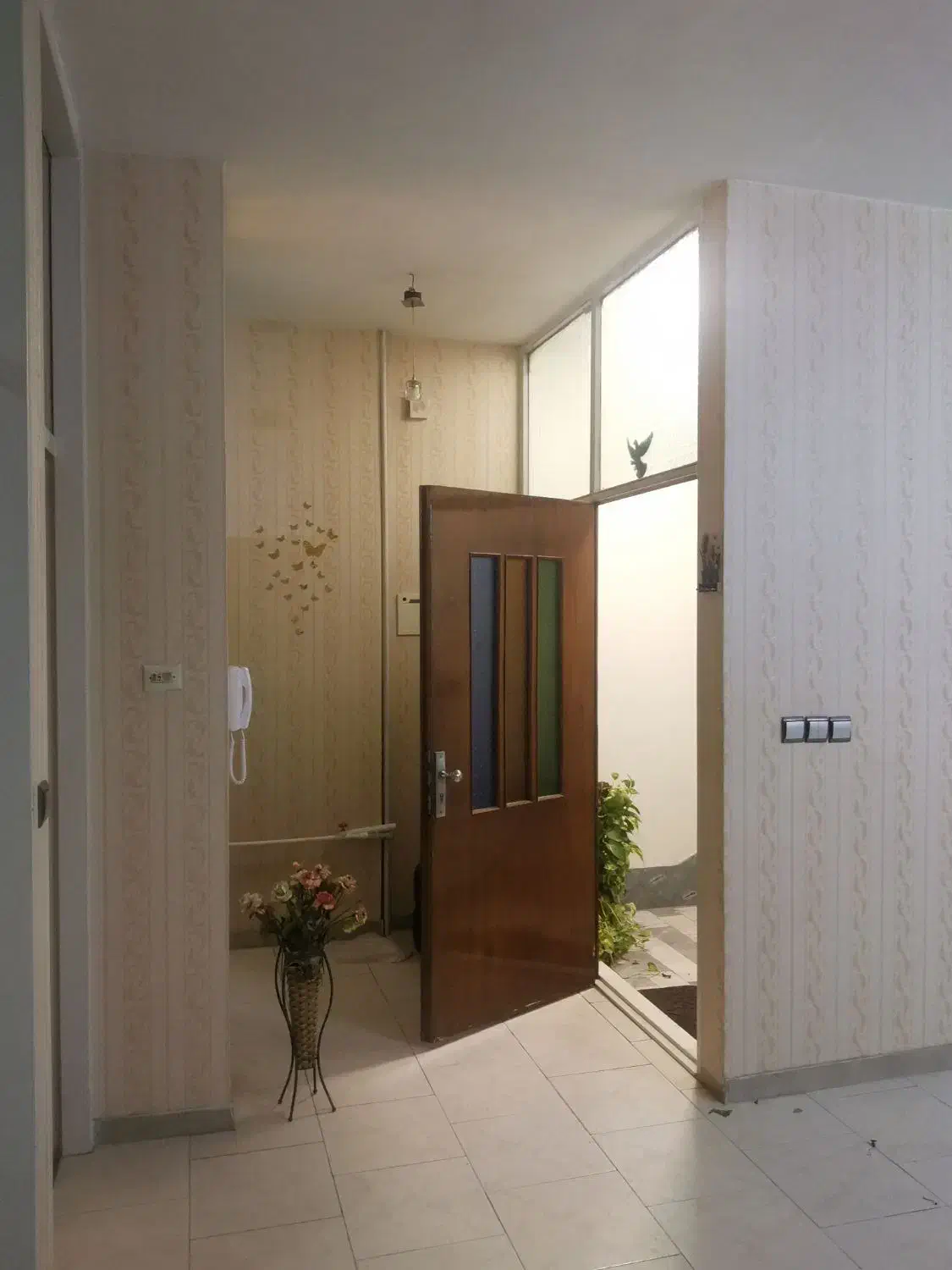 آپارتمان ۷۵ متری تخلیه اجاره فقط به زوج