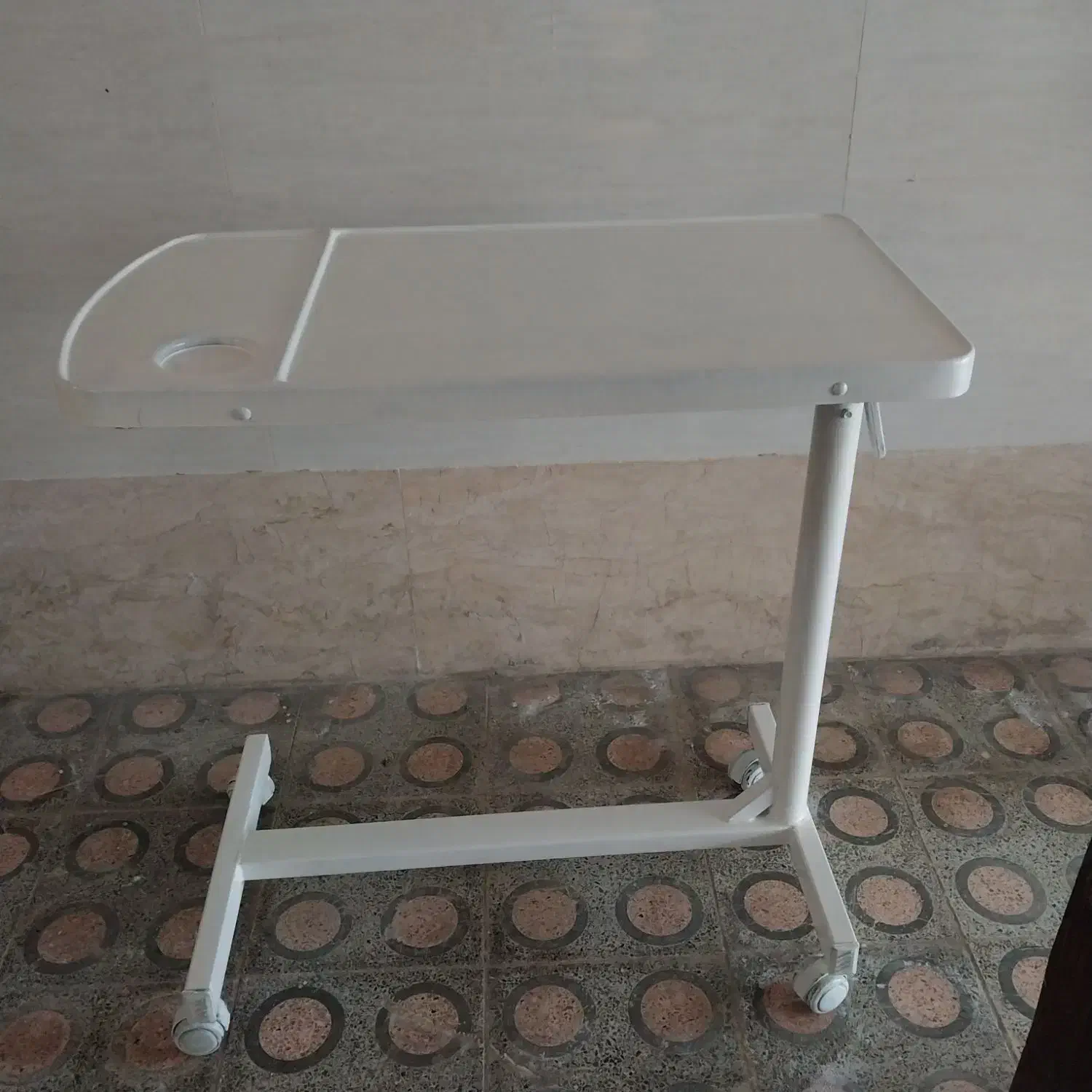 میز غذای بیمار|پزشکی|بابل, |دیوار