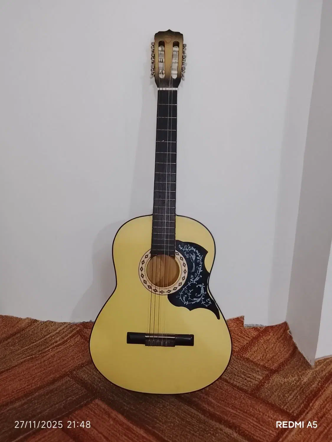 گیتار درحد نو|گیتار، بیس، امپلیفایر|مشگین شهر, |دیوار