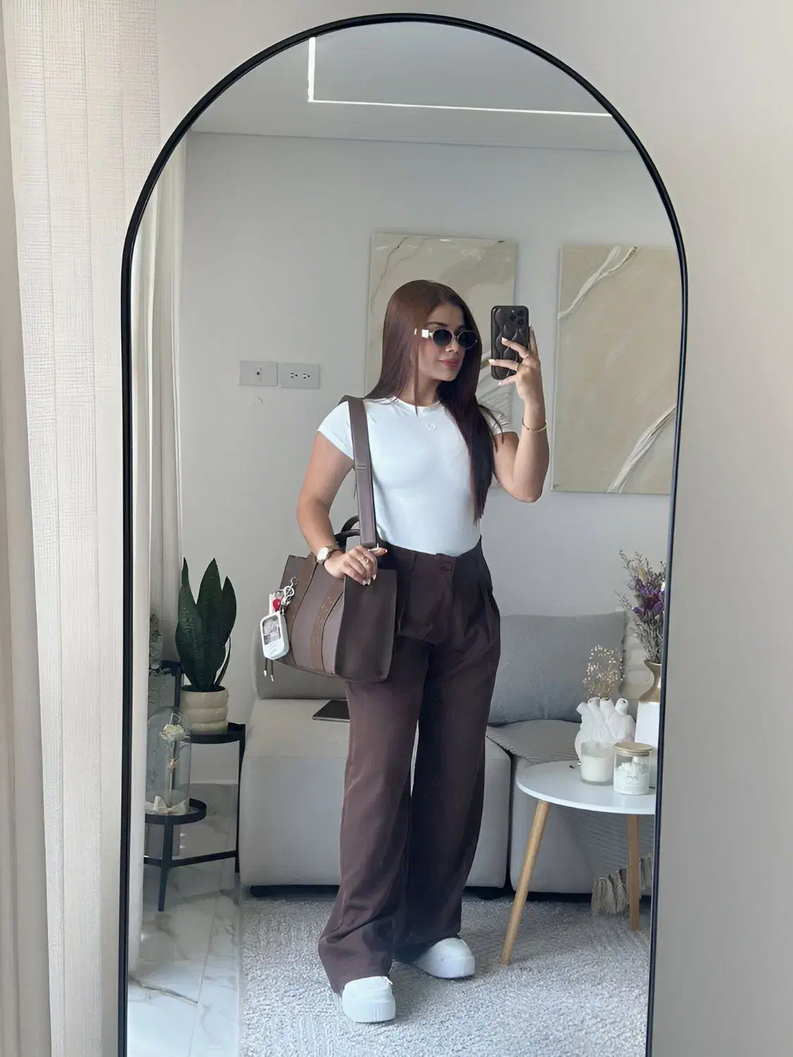 آینه لیونا|آینه|سقز, |دیوار