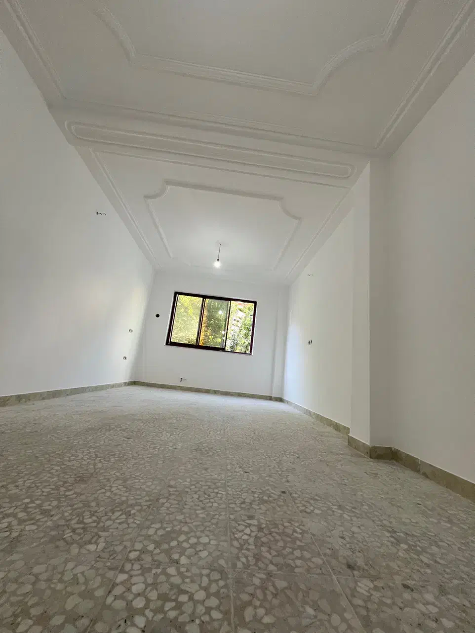 اجاره تک واحدی ۱۷۰ متر ادب|اجارهٔ آپارتمان|لاهیجان, کوی خزر|دیوار