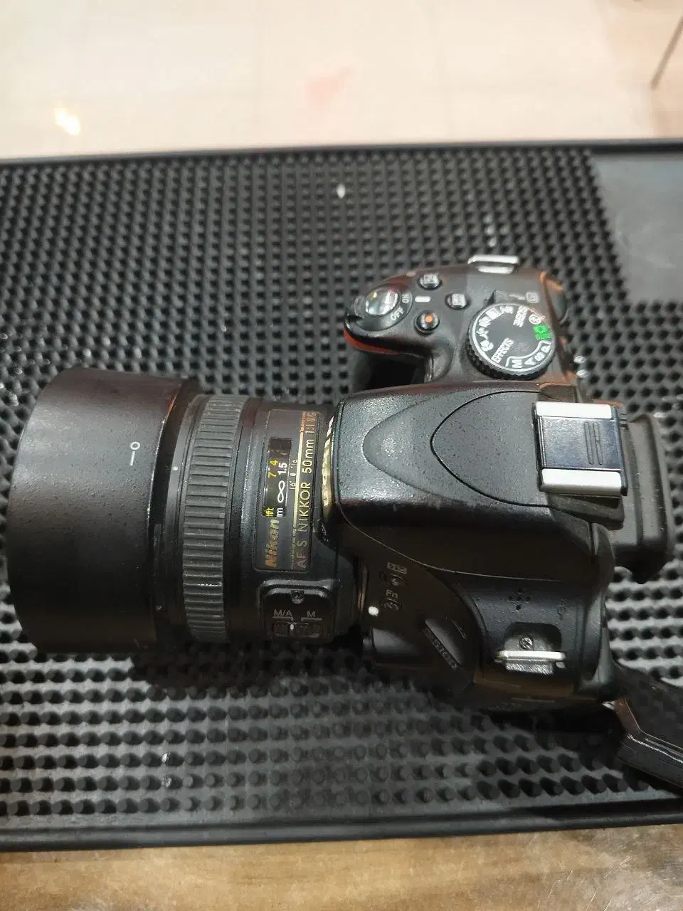 دوربین نیکون|دوربین عکاسی و فیلمبرداری|کاشمر, |دیوار