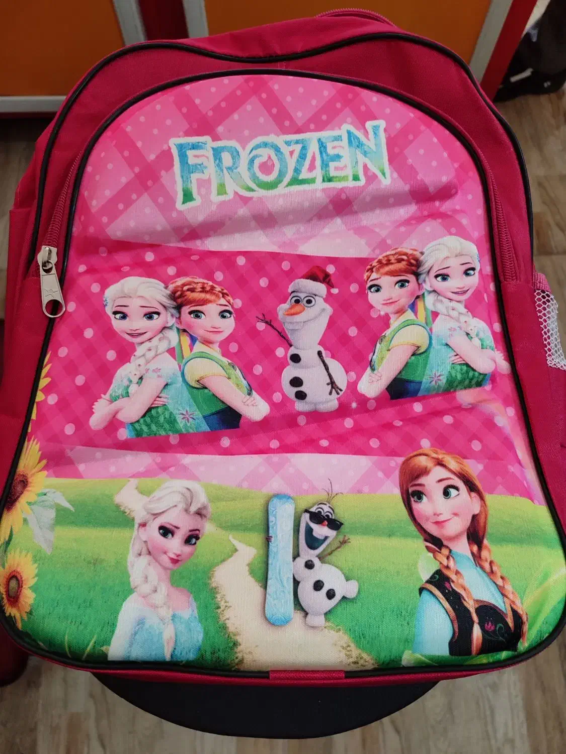 کیف مدرسه نواستفاده نشده|لوازم التحریر|اشتهارد, |دیوار