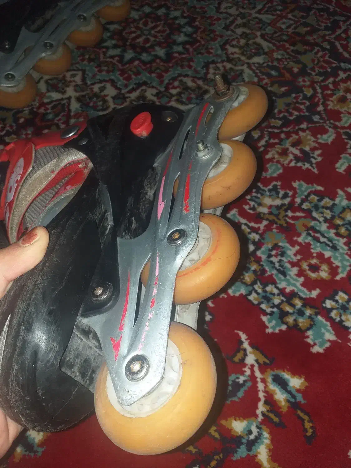 کفش اسکیت سالم و خوب|دوچرخه، اسکیت، اسکوتر|مشهد, نکاح|دیوار