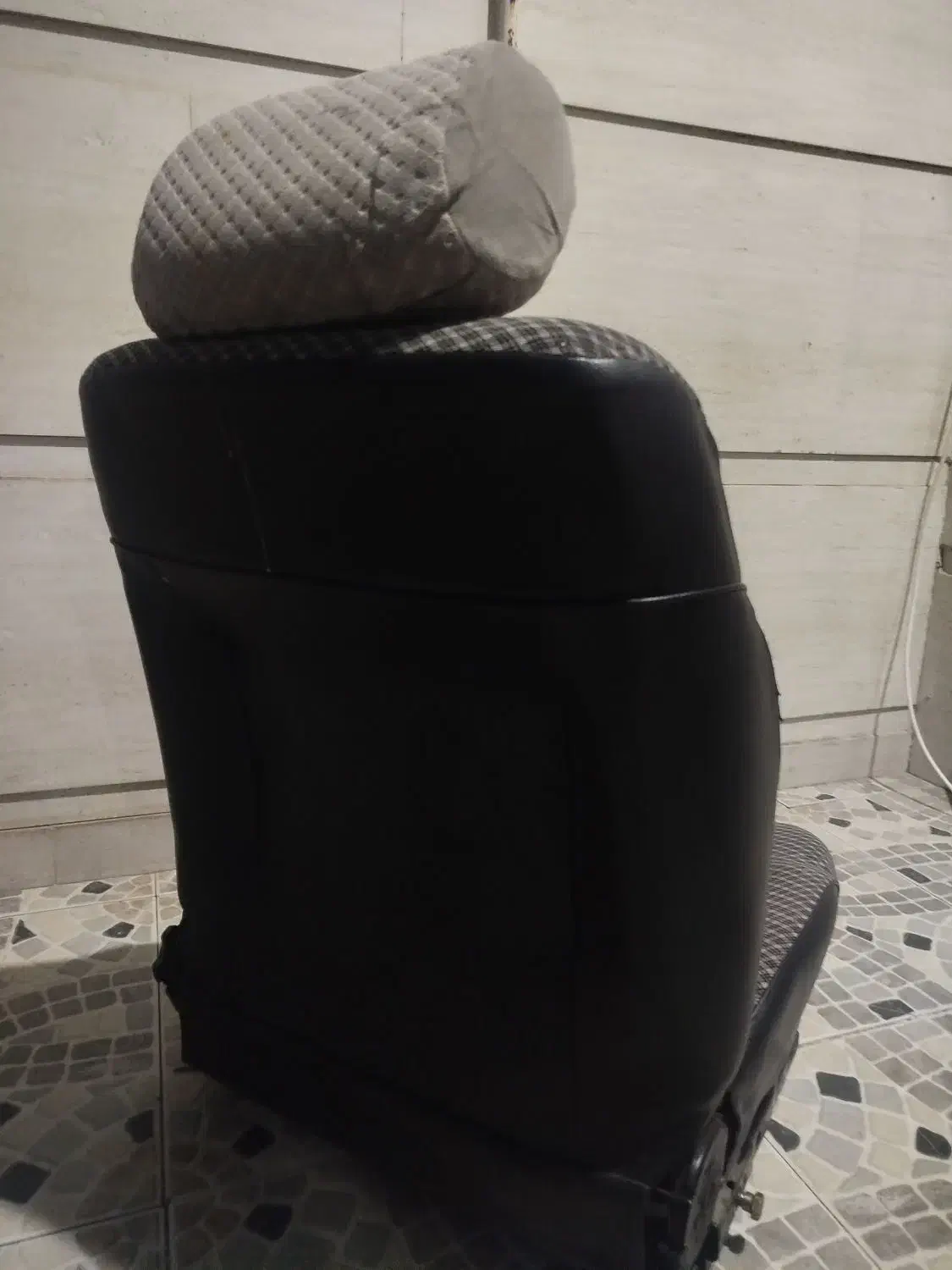 صندلی|صندلی و نیمکت|کوهدشت, |دیوار