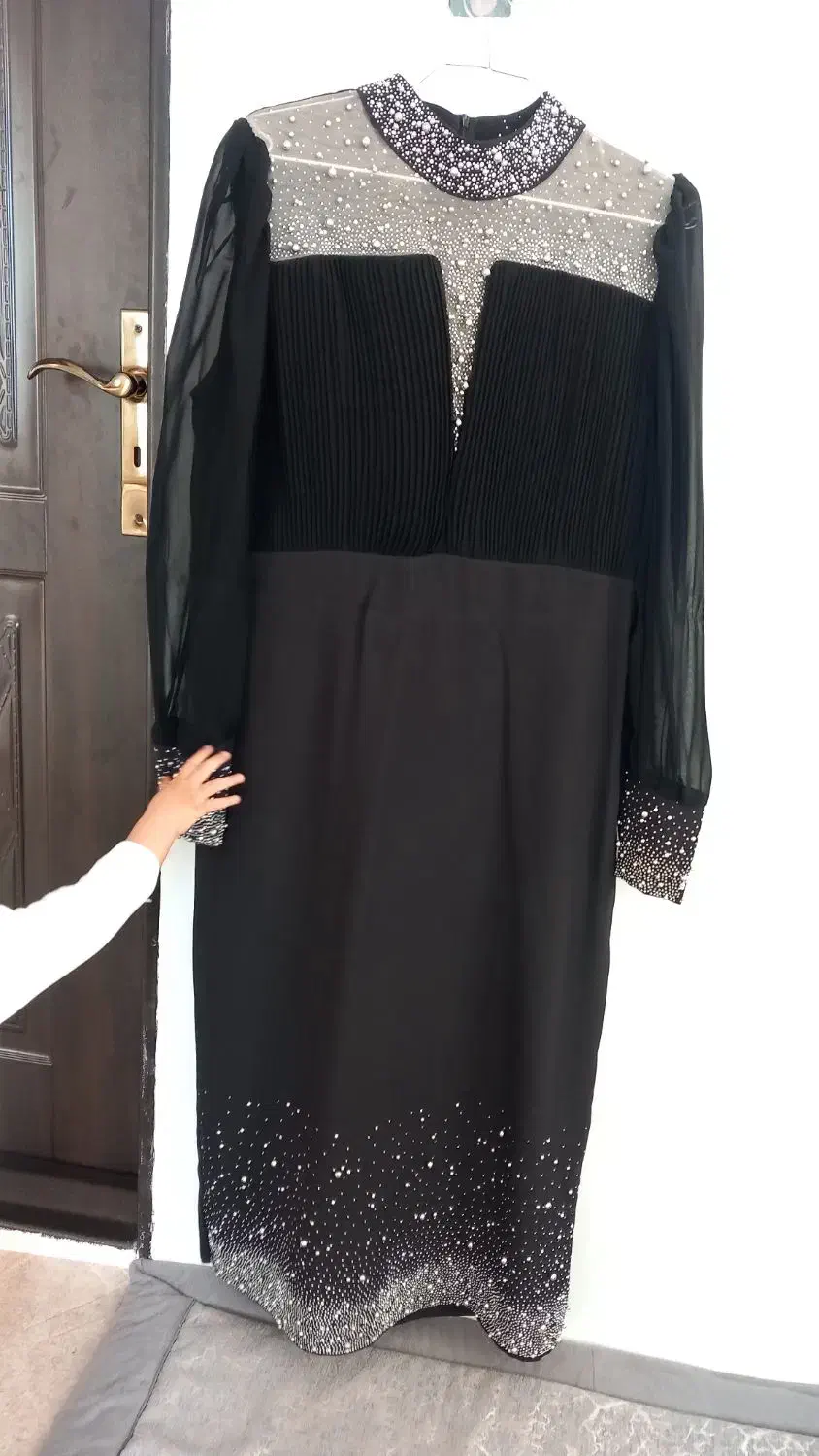 لباس مجلسی|لباس|سلماس, |دیوار