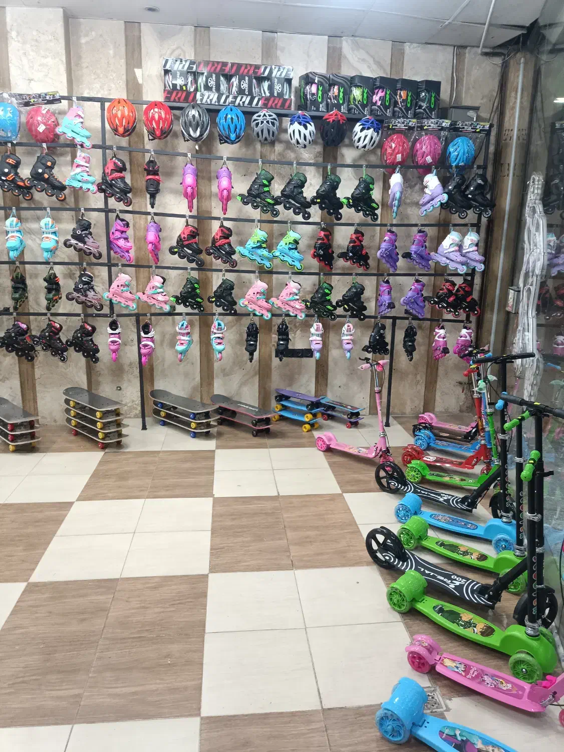 فروشگاه تخصصی کفش اسکیت ، اسکوتر و اسکیت برد|دوچرخه، اسکیت، اسکوتر|همدان, |دیوار