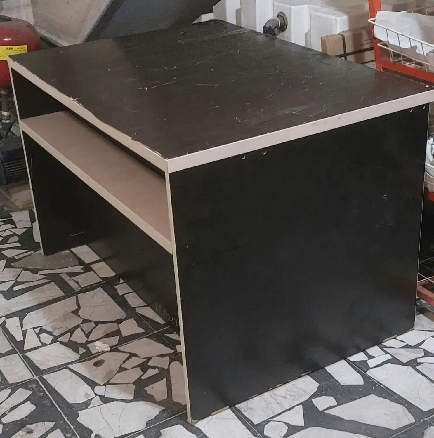 ۲عدد میز دفتر|دفتر کار|بابل, |دیوار