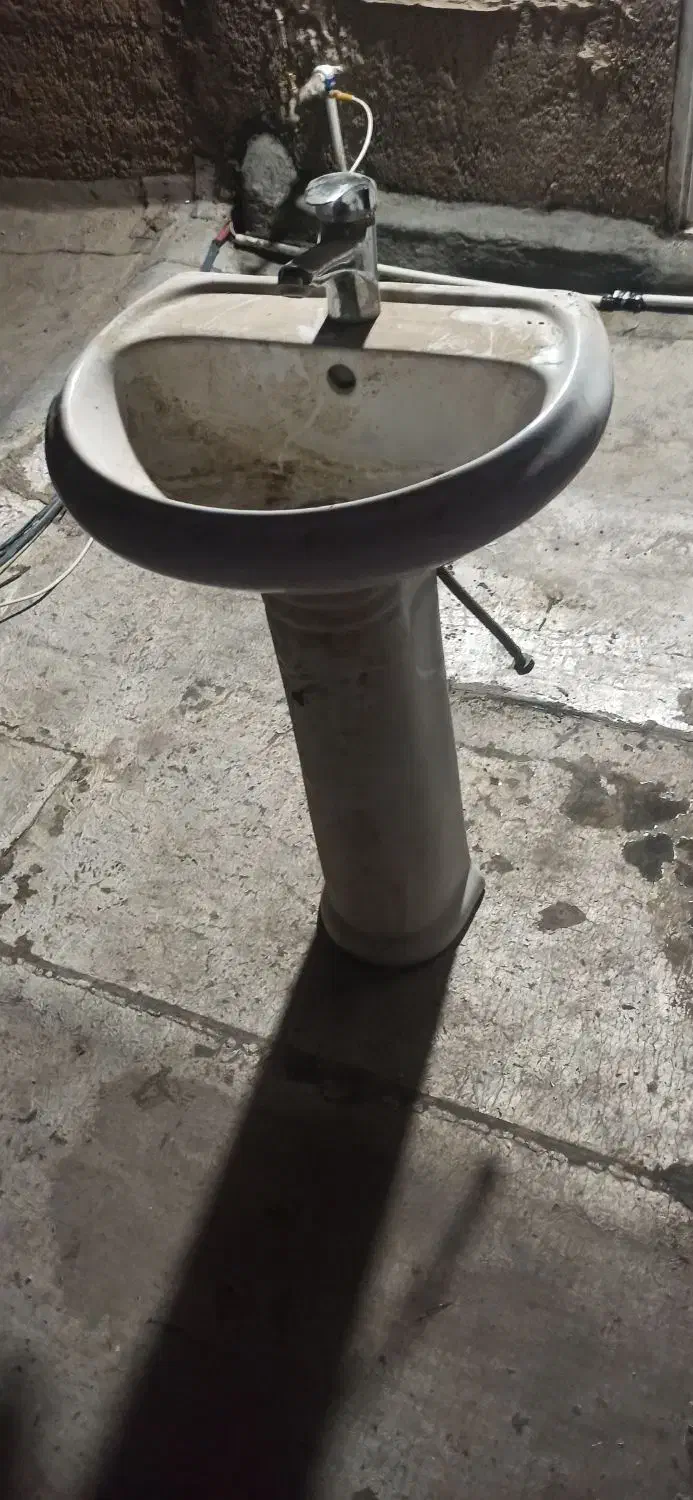 روشویی کاملا سالم با شیر اهرمی|لوازم سرویس بهداشتی|قرچک, زیبا شهر|دیوار