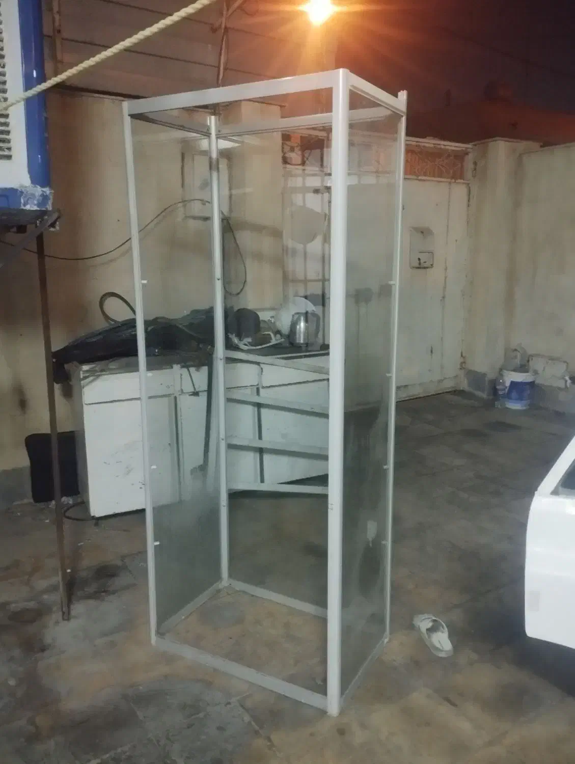 دکور شیشه ای و فلزی|کتابخانه، شلف، قفسههای دیواری|شیراز, فخرآباد (دروازه کازرون)|دیوار