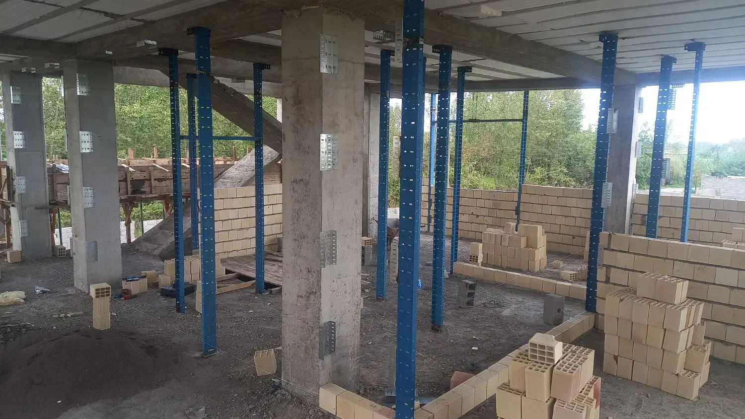 مجری والپست نوین اقای وال پست|خدمات پیشه و مهارت|رشت, پارک شهر|دیوار