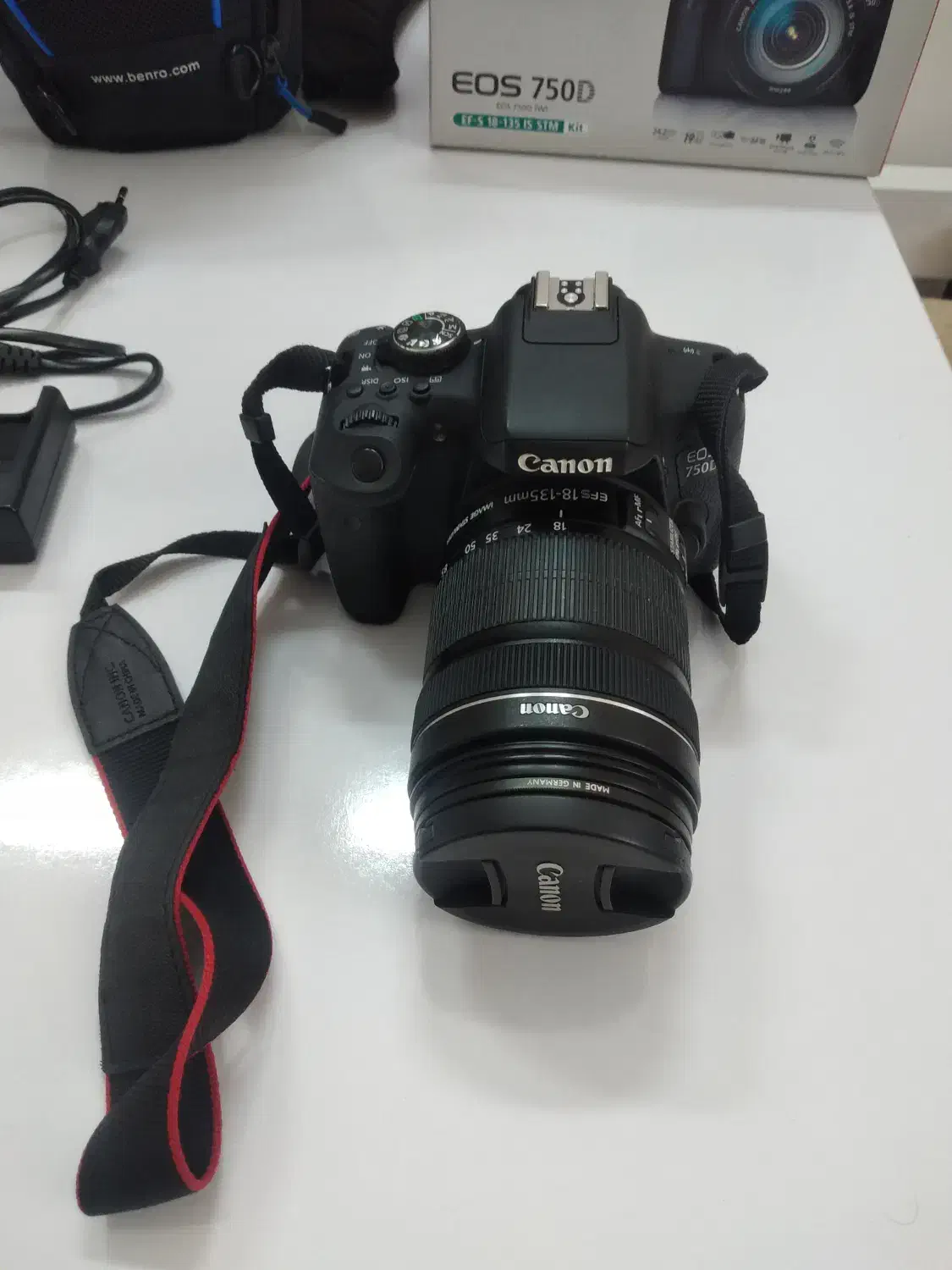 دوربین canon750D بالنز18-135|دوربین عکاسی و فیلم‌برداری|خمینی‌شهر, |دیوار
