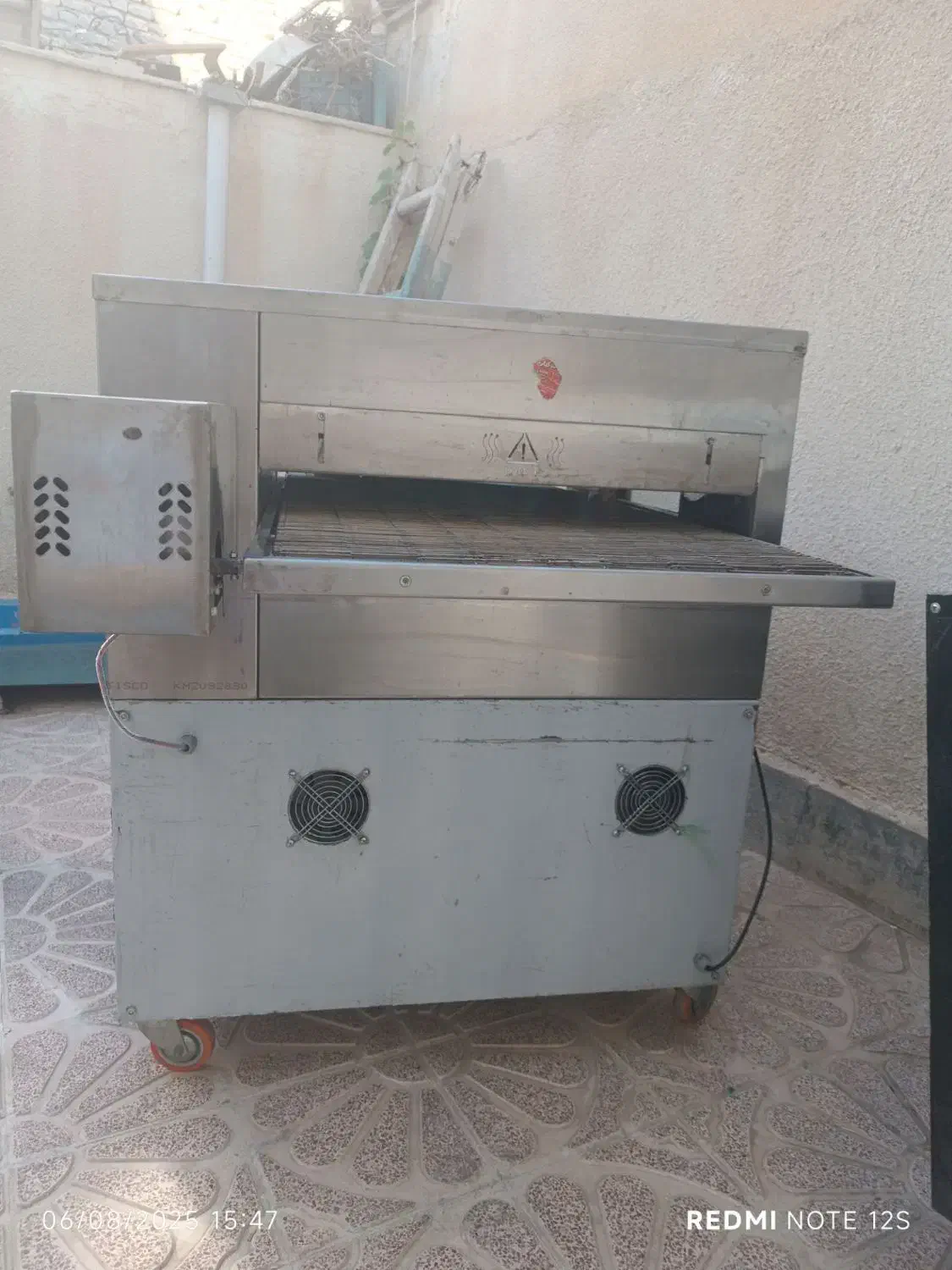 فرریلی پیتزا|کافی‌شاپ و رستوران|اسفراین, |دیوار