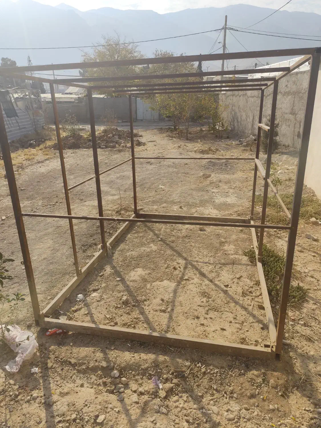 اسکلت فلزی|لوازم جانبی حیوانات|شیراز, صنایع الکترونیک|دیوار