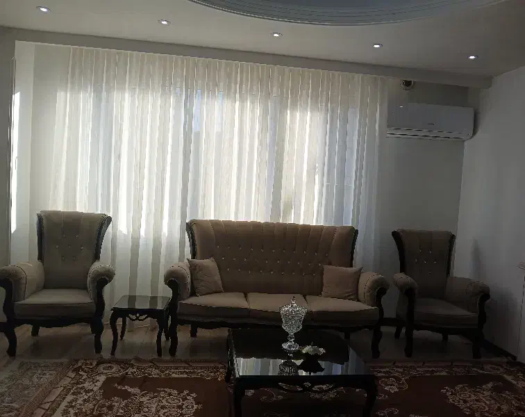 مبل شش نفره نیمه سلطنتی|مبلمان خانگی و میز عسلی|اسلامشهر, شهرک واوان|دیوار