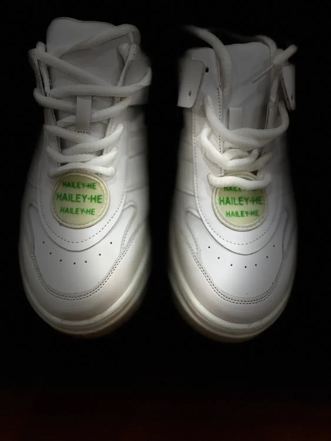 کفش کتانی|تجهیزات ورزشی|تهران, فلسطین (میدان انقلاب)|دیوار