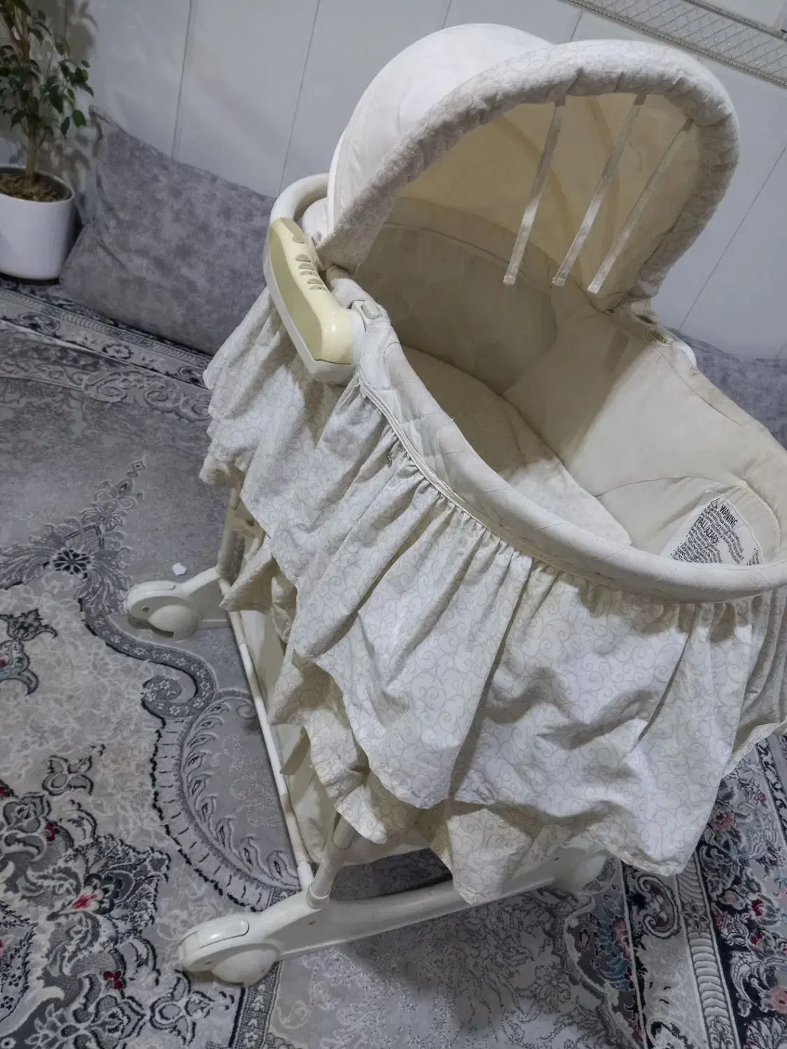 گهواره نوزاد|تخت و صندلی بچه|پاکدشت, پاکدشت (مامازند)|دیوار