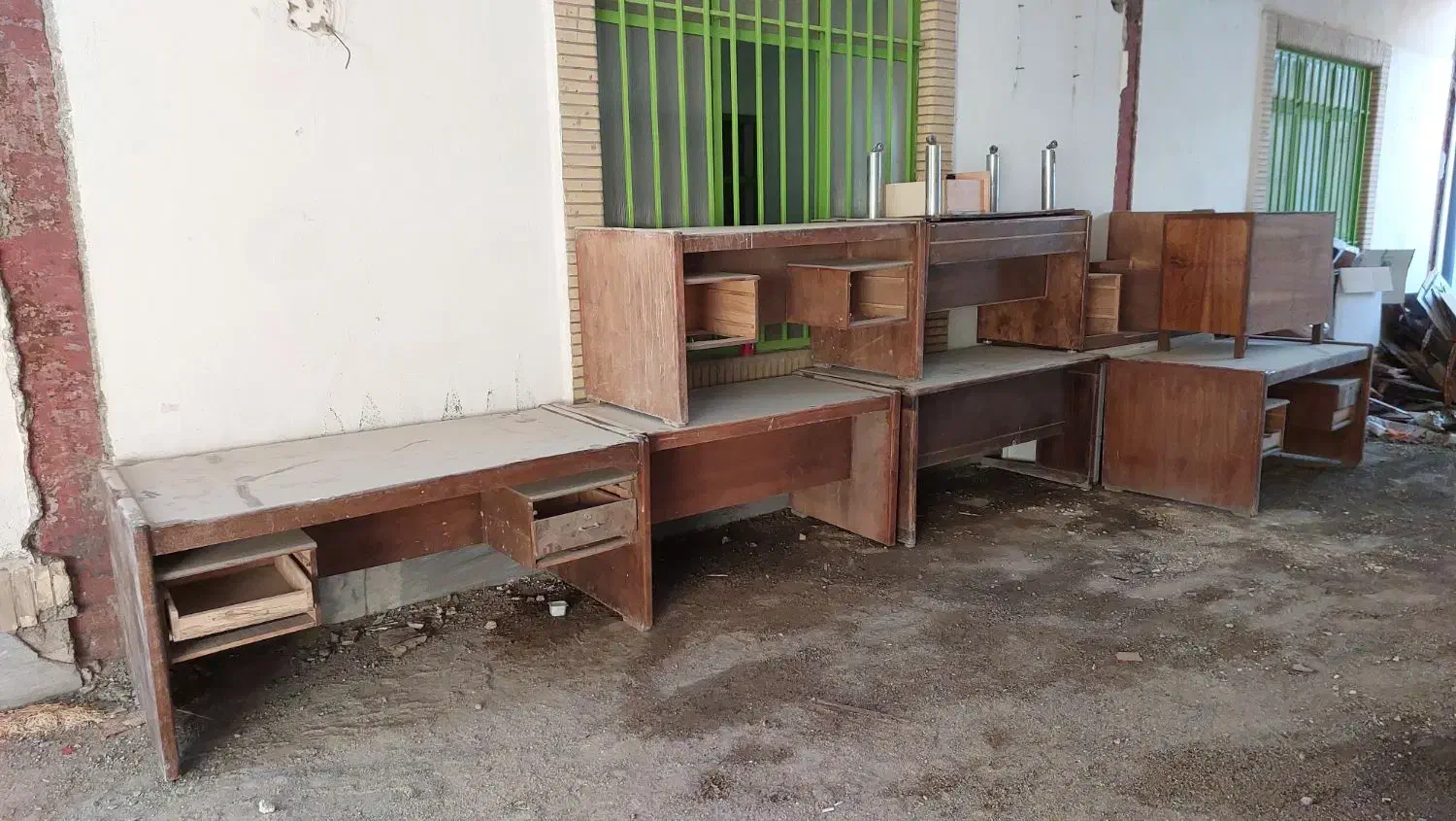 میز اداری|مبلمان اداری|زاهدان, |دیوار