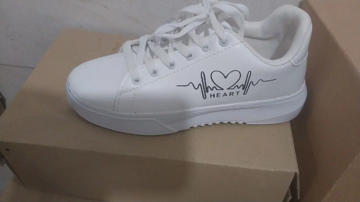 کفش عمده|کیف، کفش، کمربند|اهواز, کوی شایسته|دیوار