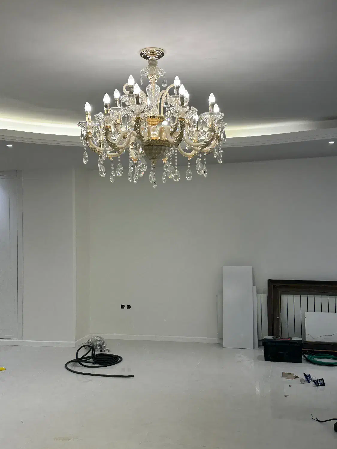 یکجفتلوستر ۱۲ شاخه|لوستر و چراغ آویز|تبریز, |دیوار