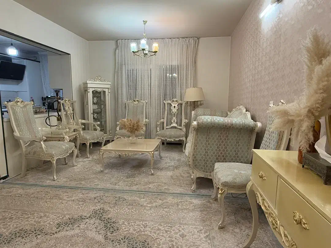 مبل سلطنتی استیل وناهار خوری و بوفه و آینه کنسول|مبلمان خانگی و میز عسلی|اراک, |دیوار