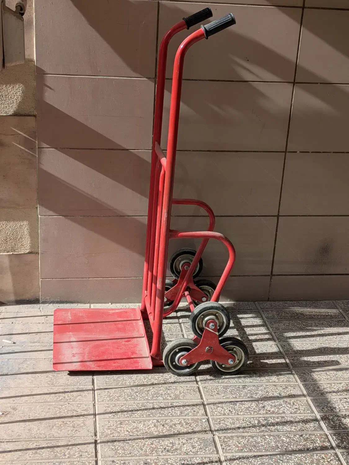 باربر سه چرخ|ابزارآلات|شیراز, چنچنه|دیوار