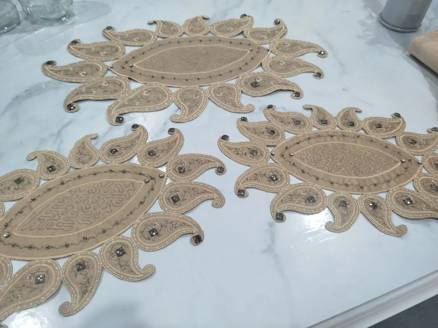 رومیزی ترمه ۳تیکه|حراج|محمدشهر, محمدشهر|دیوار