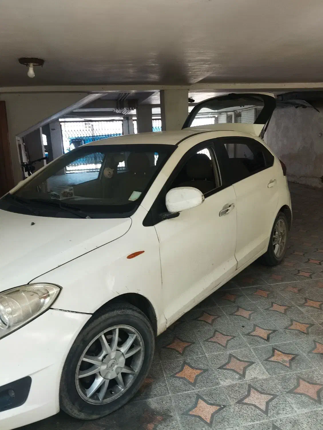 ام وی ام ۳۱۵ هاچ بک مدل برج دوازده نود دو|خودرو سواری و وانت|ساری, |دیوار