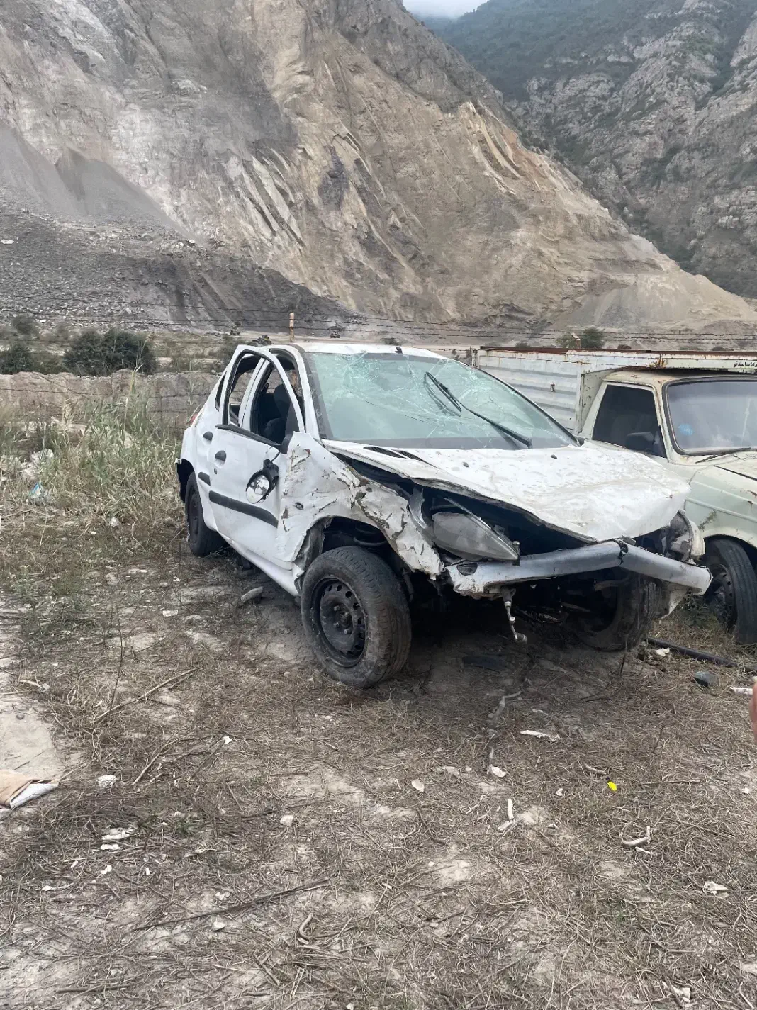 206تصادفی|خودرو سواری و وانت|تهران, تهرانپارس غربی|دیوار