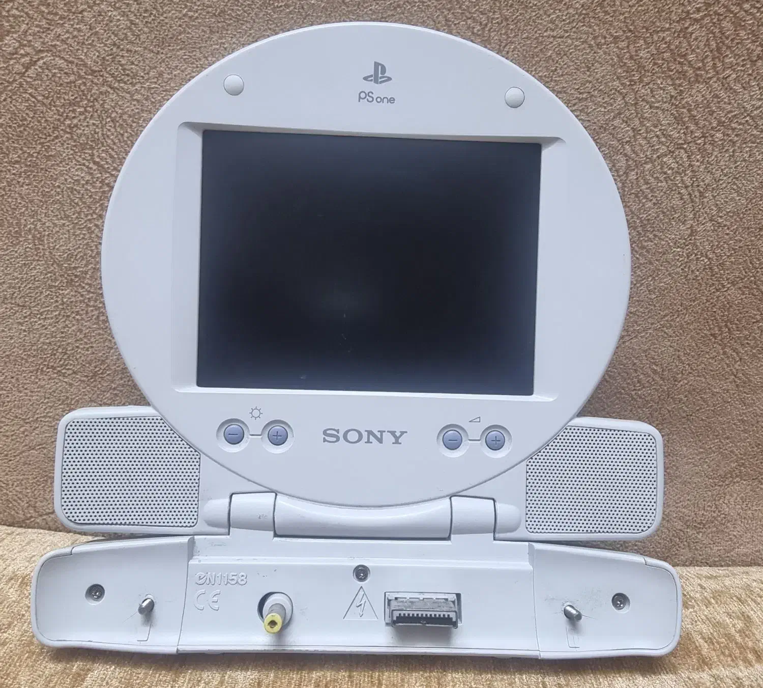 Nintendo retro|کنسول، بازی ویدئویی و آنلاین|ری, شهید غیوری (ابن باویه)|دیوار
