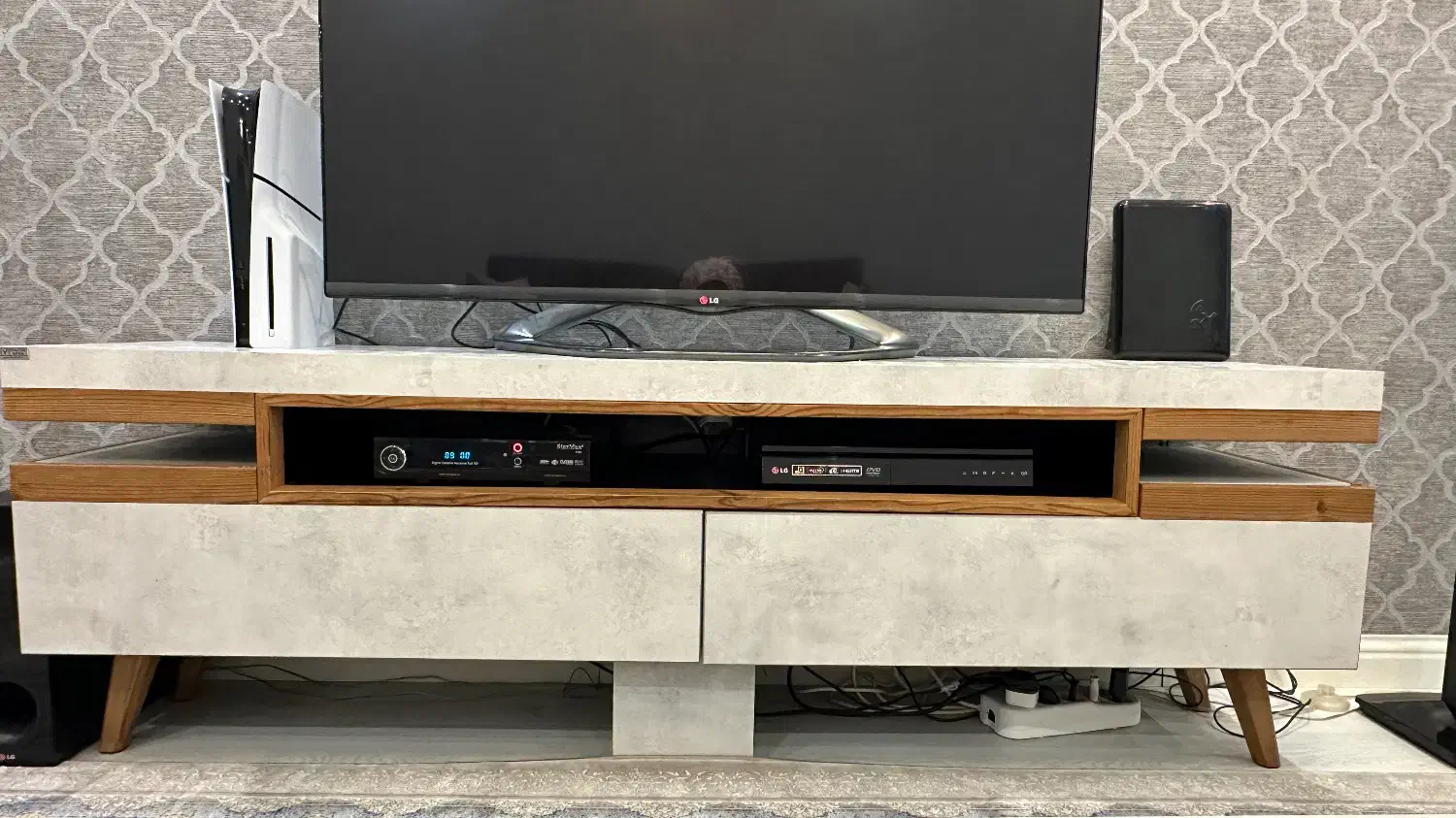 ست میز تلویزیون و جلو مبلی|میز تلویزیون|رشت, بلوار گیلان|دیوار