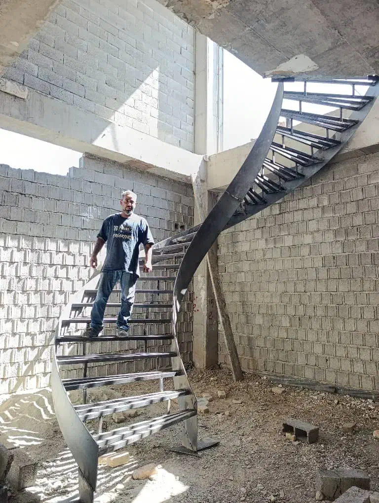 پله گرد|مصالح و تجهیزات ساختمان|کرج, حصارک بالا|دیوار