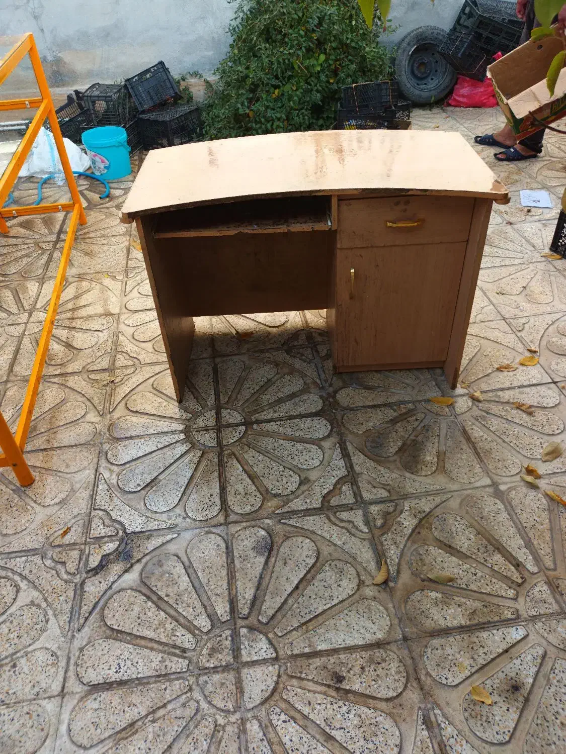 ویترین و میز|فروشگاه و مغازه|صحنه, |دیوار