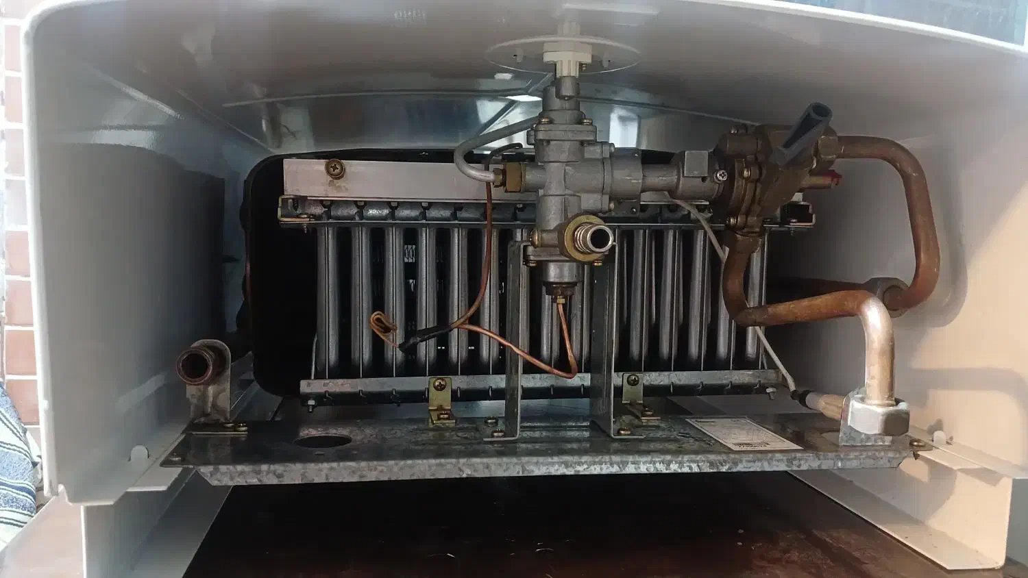 لطفا این قیمت را با بقیه ابگرمکن ها مقایسه نکنید|آبگرمکن، پکیج، شوفاژ|بروجن, |دیوار