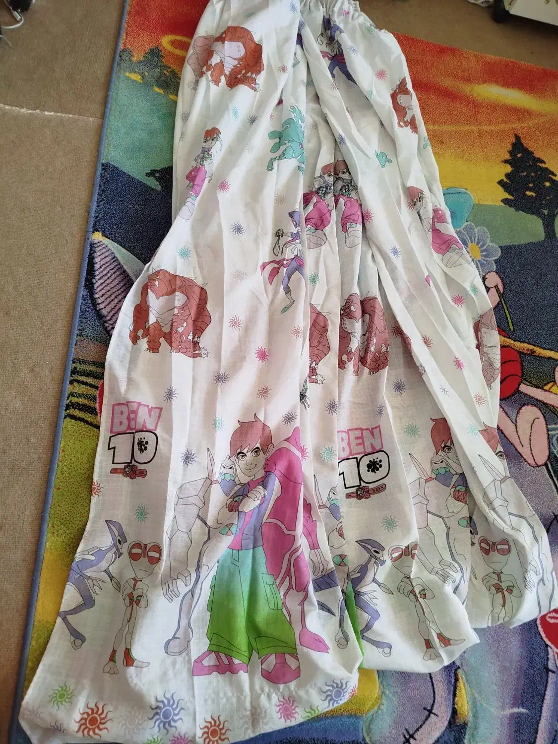 فرش و لوستر و پرده اتاق کودک|فرش|تبریز, |دیوار