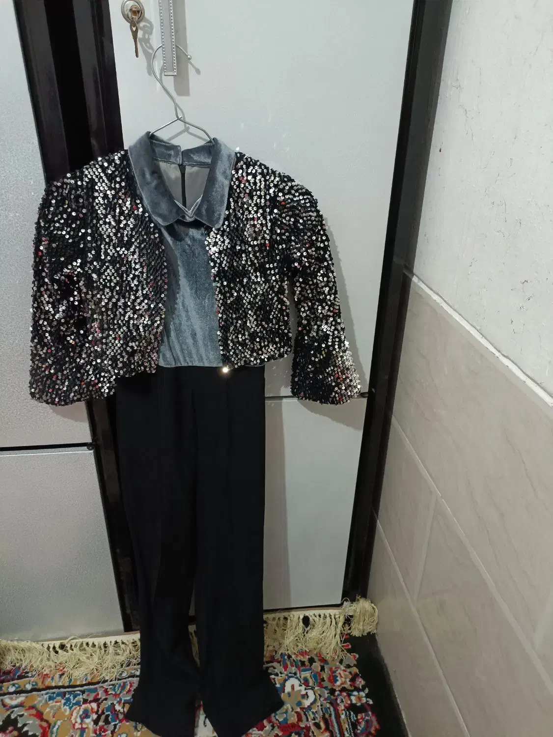 کت وسرهمی|کفش و لباس بچه|شیراز, کوشک میدان|دیوار