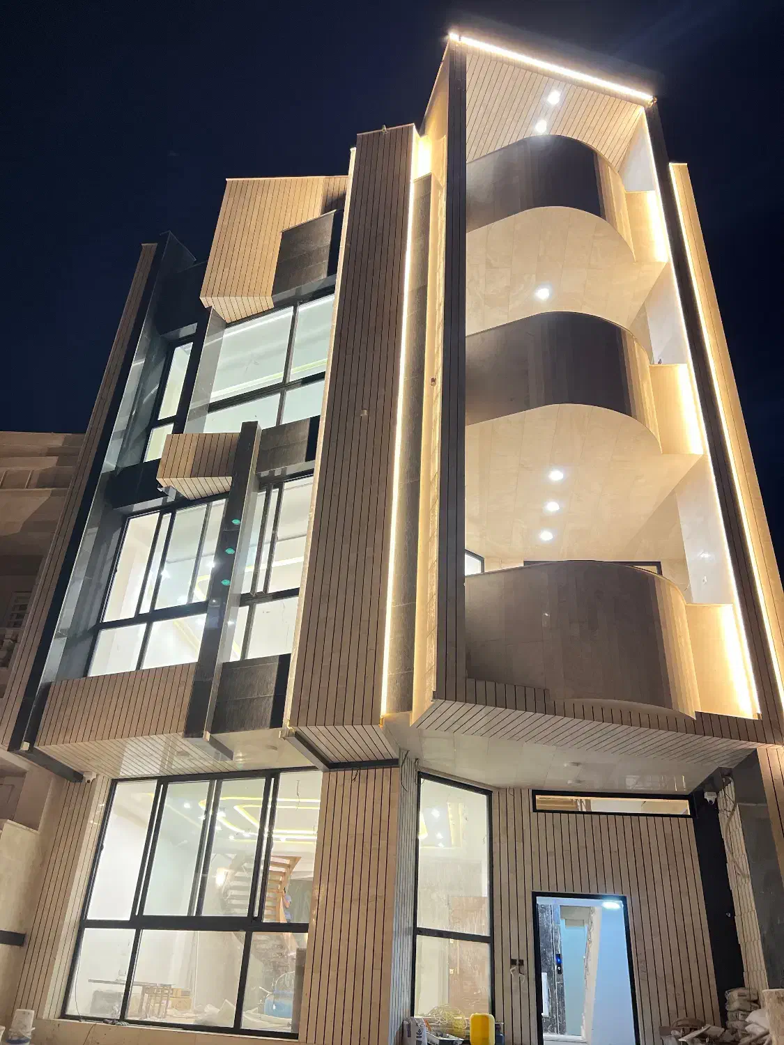 شاگرد برقکار|استخدام معماری، عمران و ساختمانی|کرمان, |دیوار