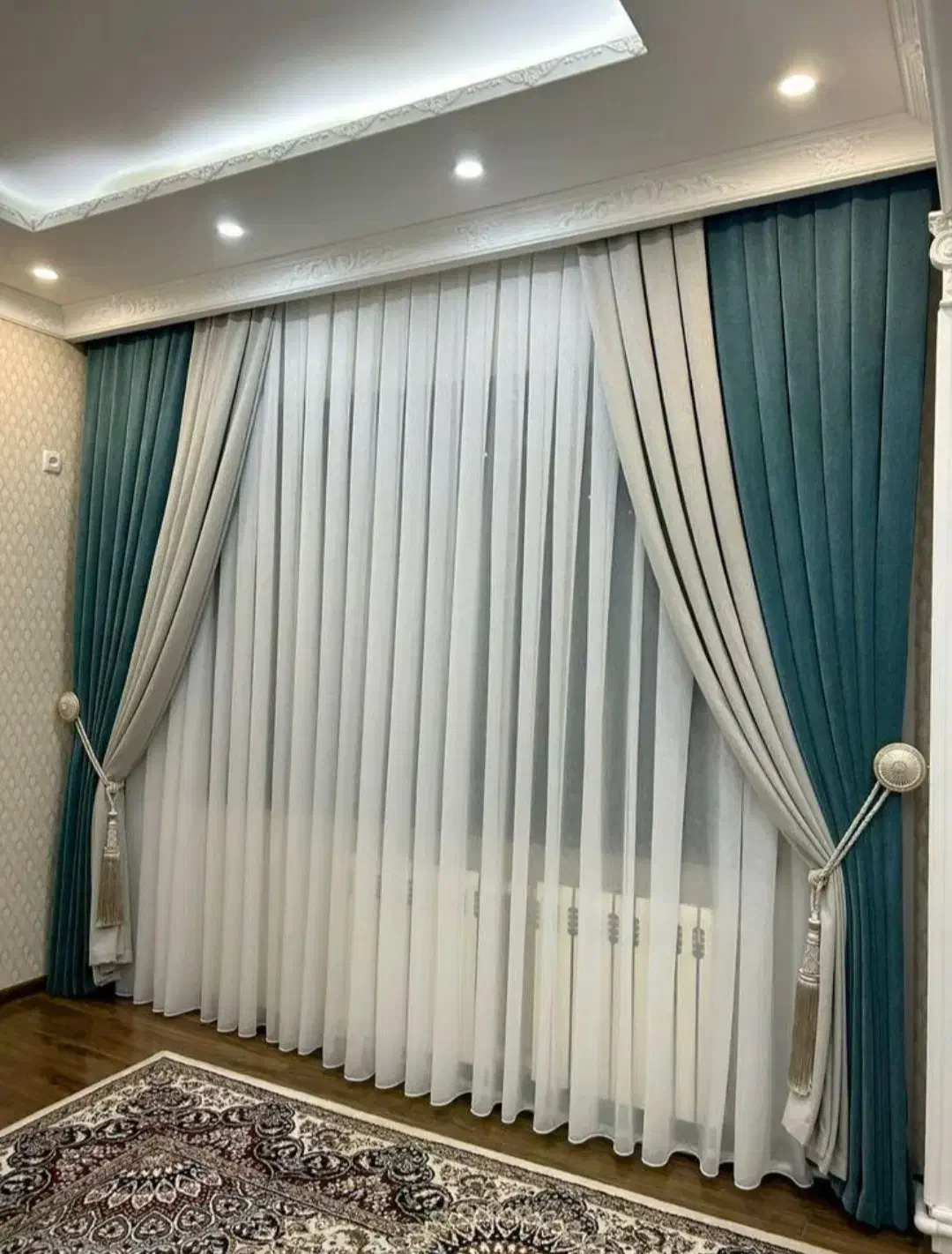 خدمات نصب و دوخت انواع پرده|خدمات پیشه و مهارت|بجنورد, |دیوار